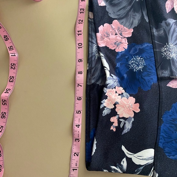 NWOT Leggings by Old Navy - Picture 3 of 7